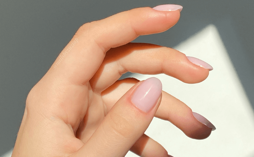 Lipgloss nails || poznaj najmodniejszy manicure na 2023 rok! 