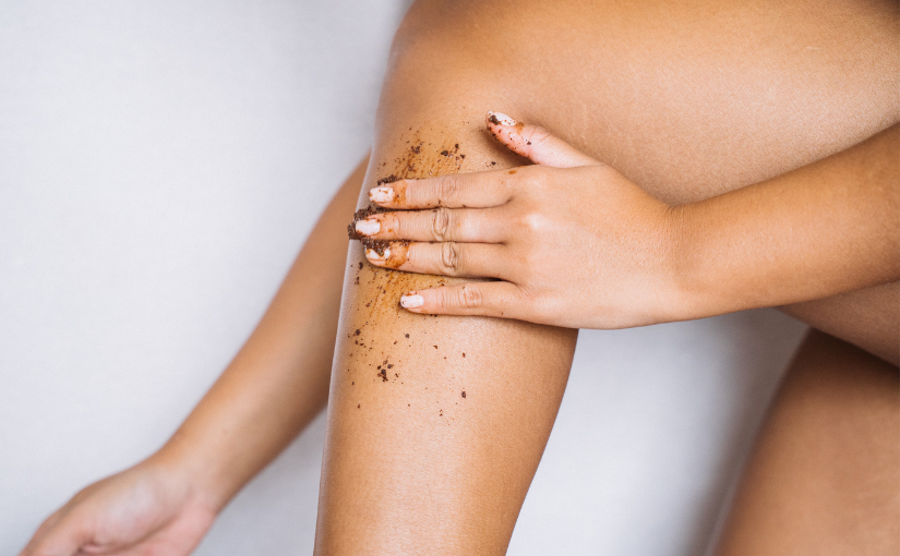 Peelingi do ciała - jak ich używać? || Poznaj produkty, które odmienią Twoją skórę!