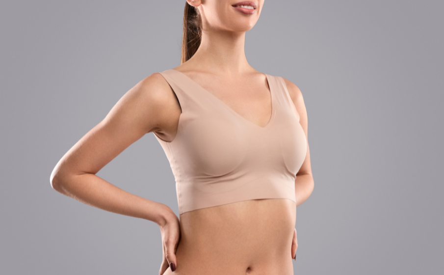 Jak ujędrnić skórę na biuście? ||