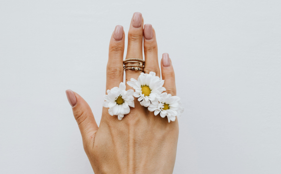 American manicure || czym różni się od French manicure?