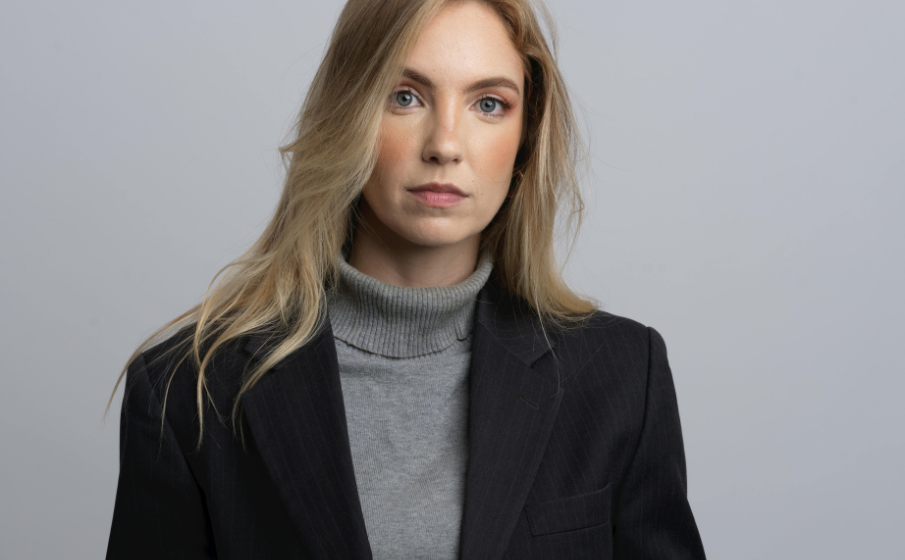 Tired girl makeup || kontrowersyjny trend z Tik Toka, który łamie zasady perfekcyjnego wyglądu