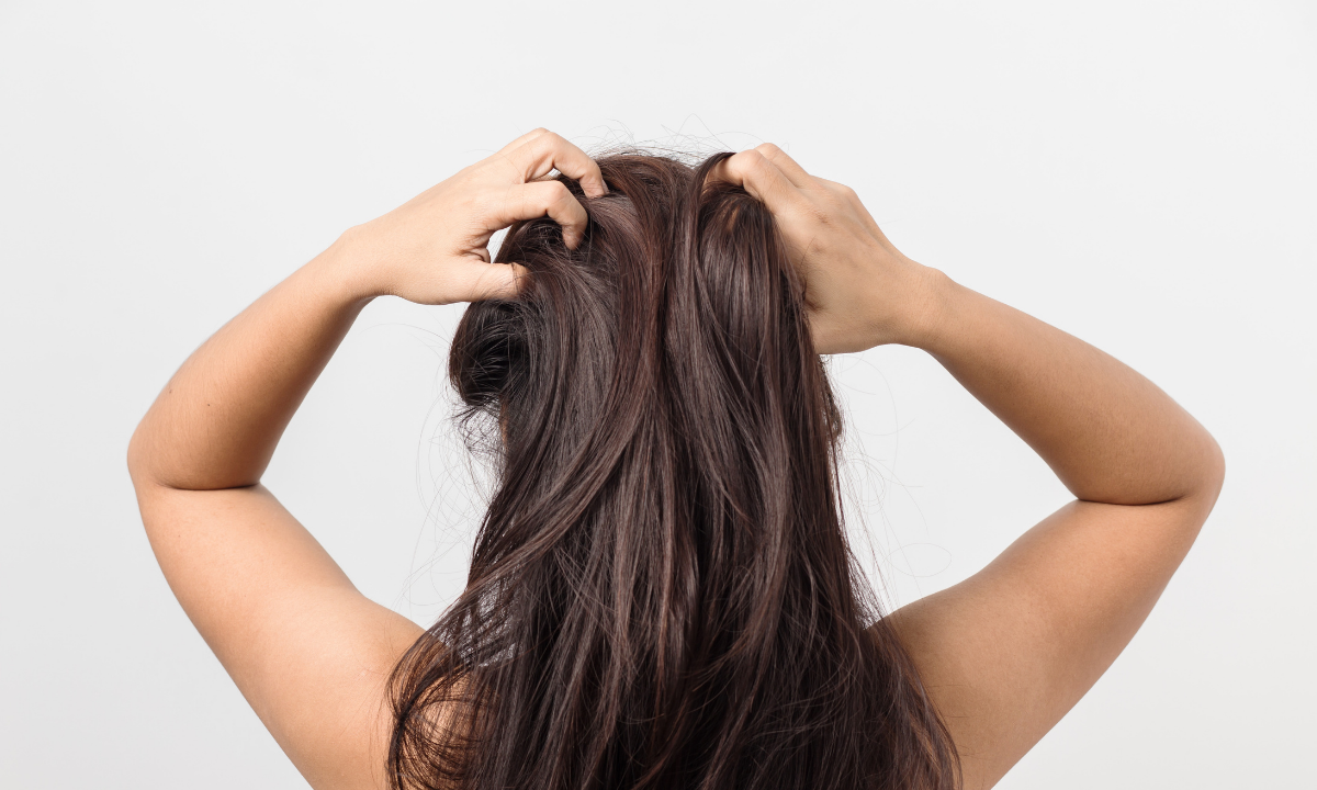 Jaki peeling do skóry głowy wybrać? Polecane produkty ||